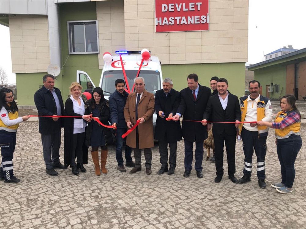 Altay, ilçeye alınan ambulans için düzenlenen programa katıldı