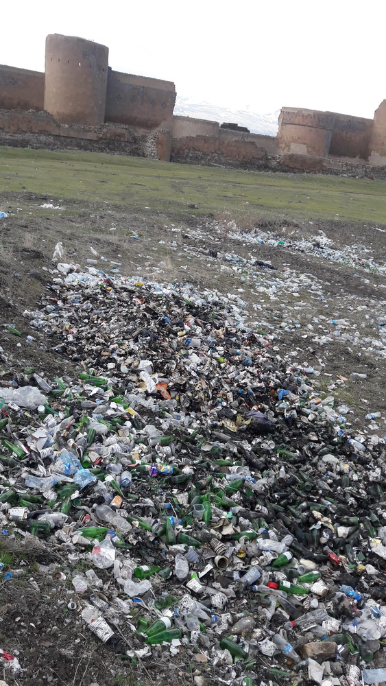 Ani Ören Yeri Çöp Yığını!