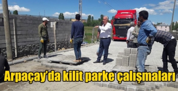 Arpaçay’da kilit parke çalışmaları