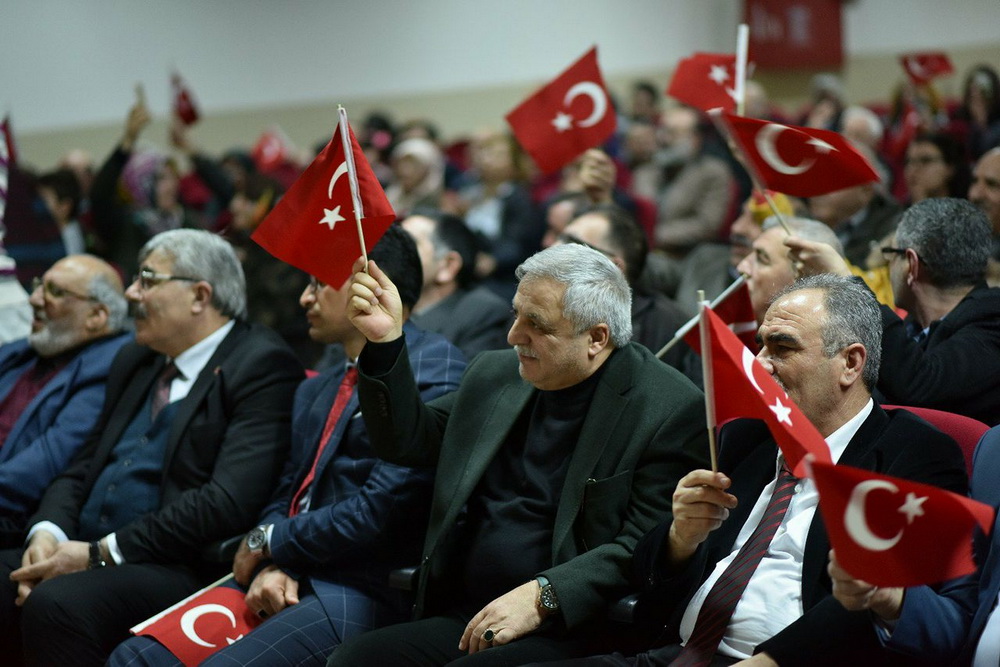 Aşık Şenlik İstanbulda kendi adını taşıyan okulda anıldı