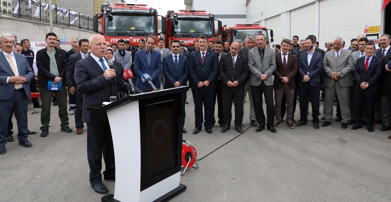 Erzurum Büyükşehir’den Kırsala 50 Su Tankı