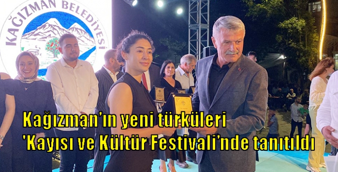 Kağızman’ın yeni türküleri 'Kayısı ve Kültür Festivali’nde tanıtıldı