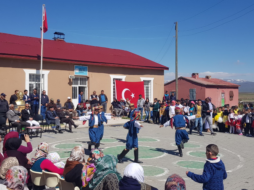 Karahamza köyünde 23 Nisan Coşkusu