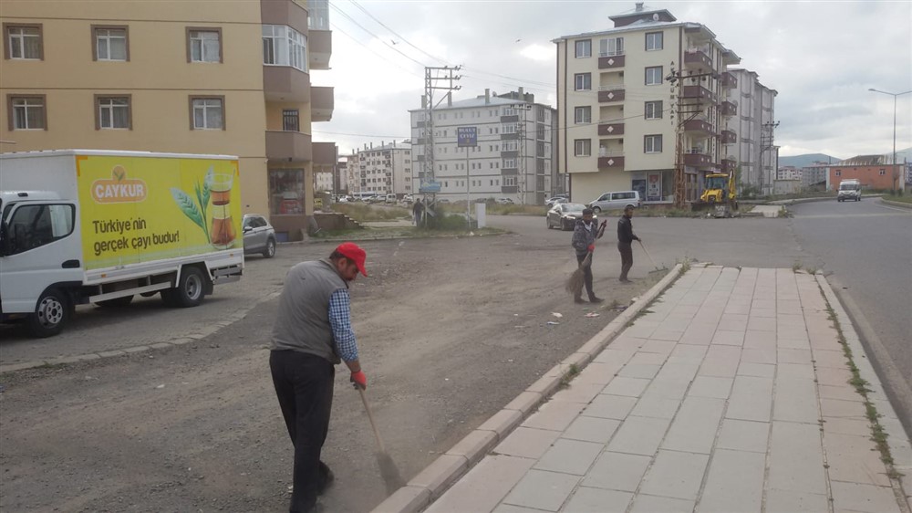 Kars Belediyesi’nden bayram temizliği