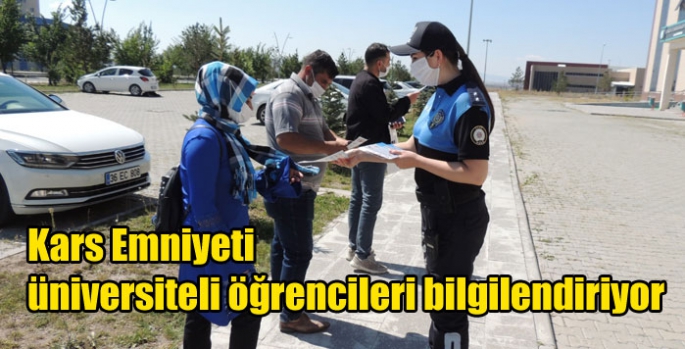 Kars Emniyeti üniversiteli öğrencileri bilgilendiriyor