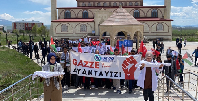 Kars Kafkas Üniversitesi’nden Gazze'ye destek yürüyüşü