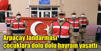 Kars’ta Arpaçay Jandarması çocuklara dolu dolu bayram yaşattı