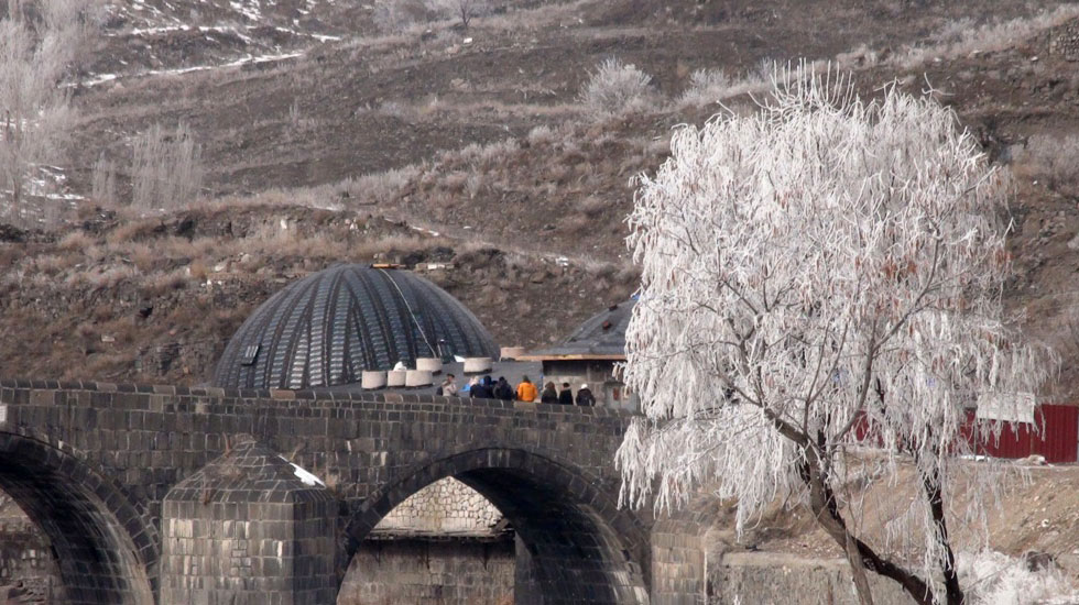 Kars’ta Sis Havayolu Ulaşımını Vurdu