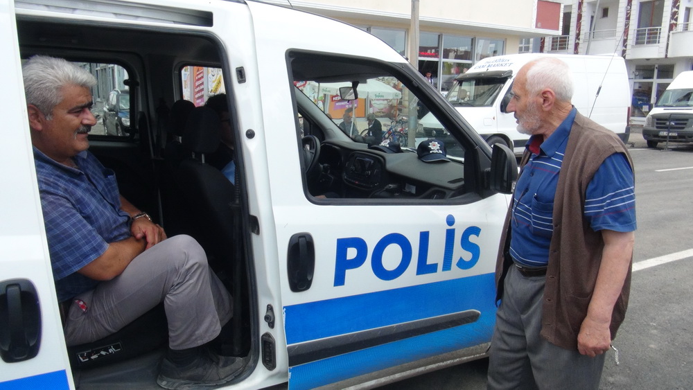 Kars’ta Türk Polisi’ne örnek övgü