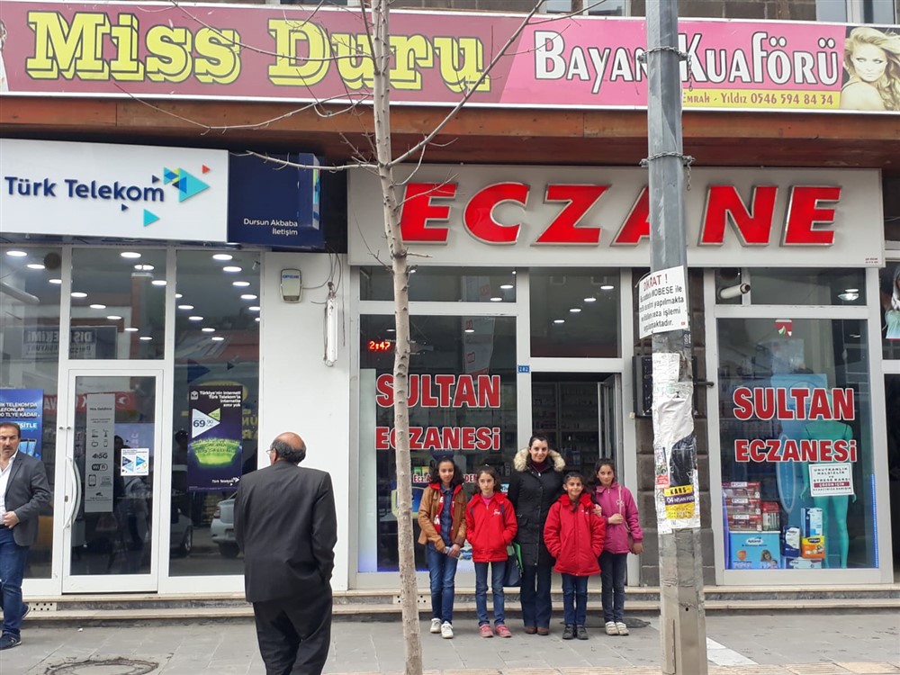 Kars’taki yabancı tabelaların dilimizin yabancılaşmasına etkisi