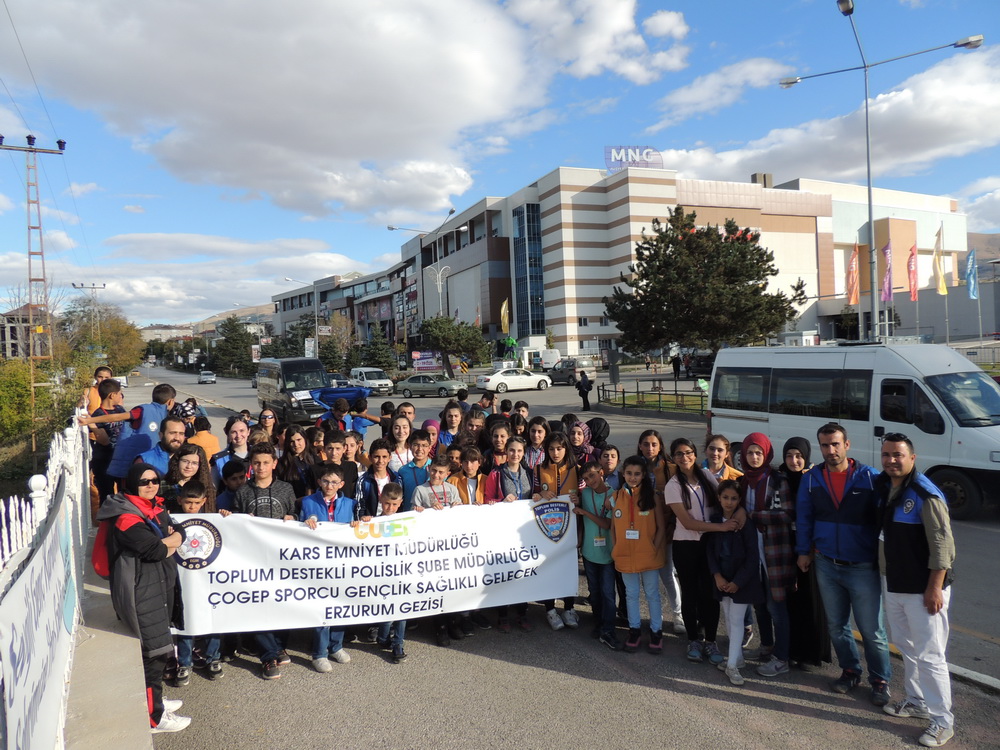 Kars’tan Erzurum’a Sporcu Gençlik Sağlıklı Gelecek