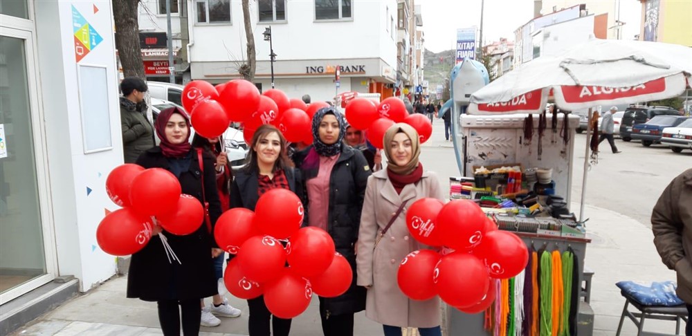 Kars Ülkü Ocaklarından 23 Nisan Etkinliği