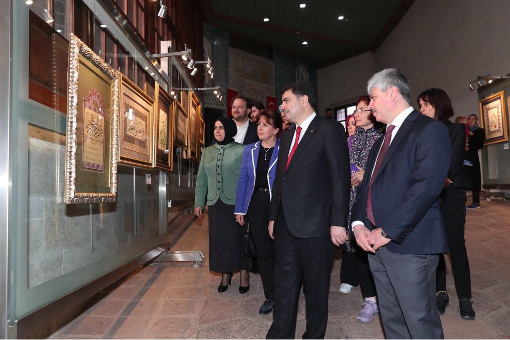 Kars Valisinin Eşi İstanbul’da sergi açtı