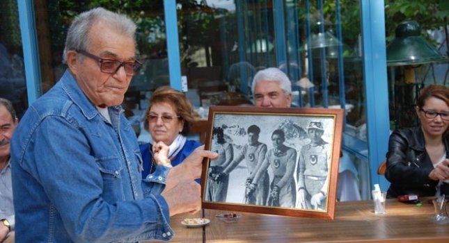 Kayak ve Tenis Camiasının Hocası Mahmut Eroğlu Hayatını Kaybetti