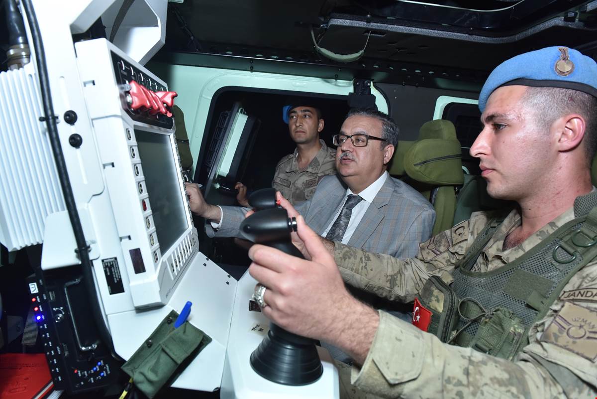 Mersin Valisinden Taşucu Jandarma Asayiş Komando Bölük Komutanlığına ziyaret