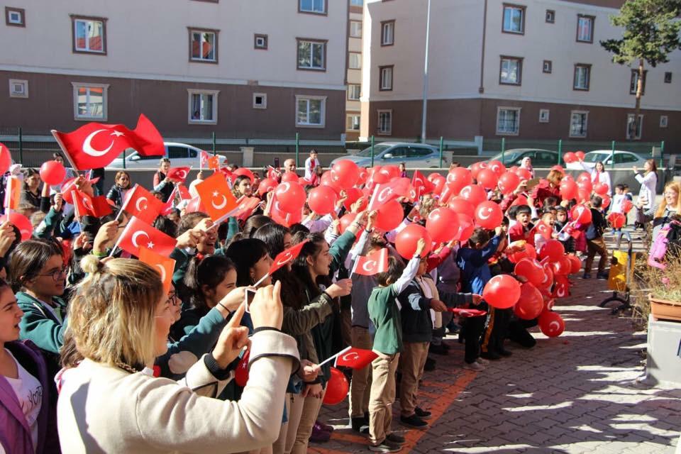 Özel Çelik Başarı Koleji Cumhuriyet Bayramını Kutladı