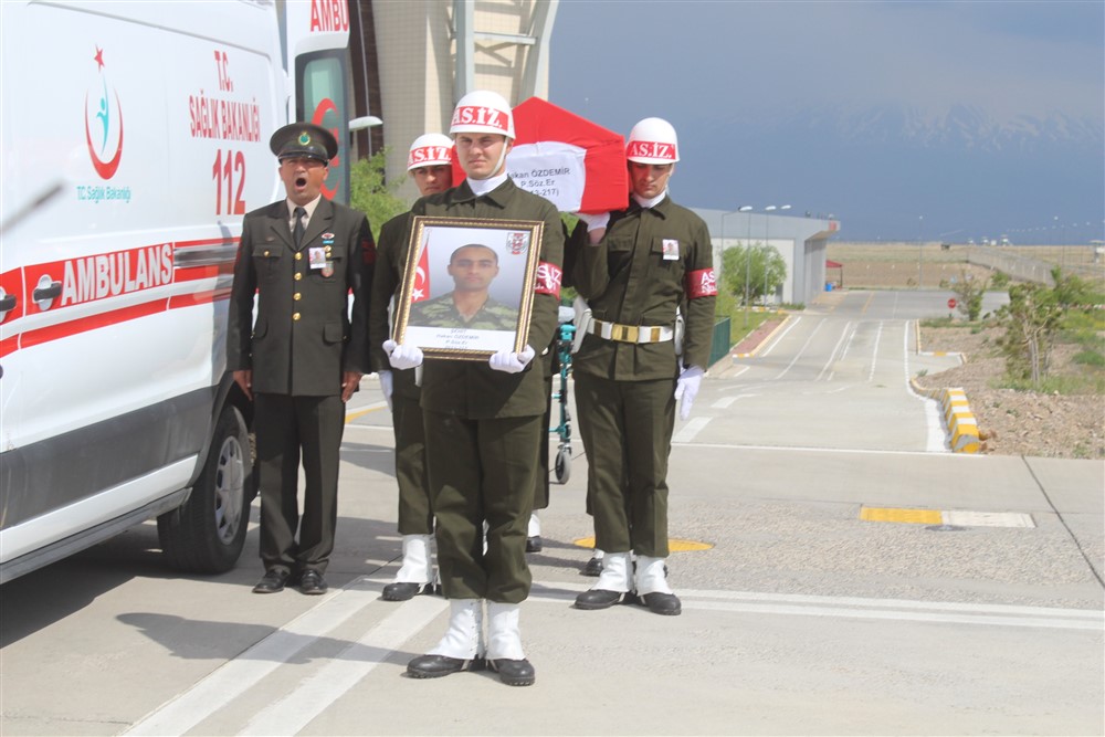 Şehit Asker Memleketine Gönderildi